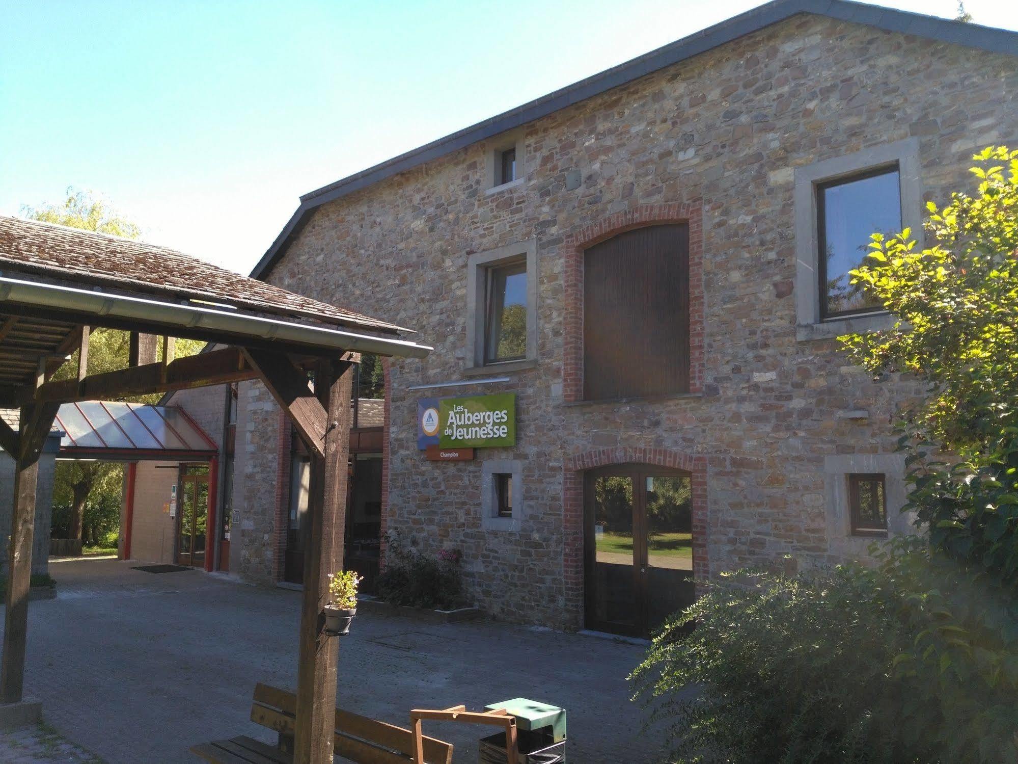Auberge De Jeunesse De La Roche - Champlon Tenneville Ngoại thất bức ảnh