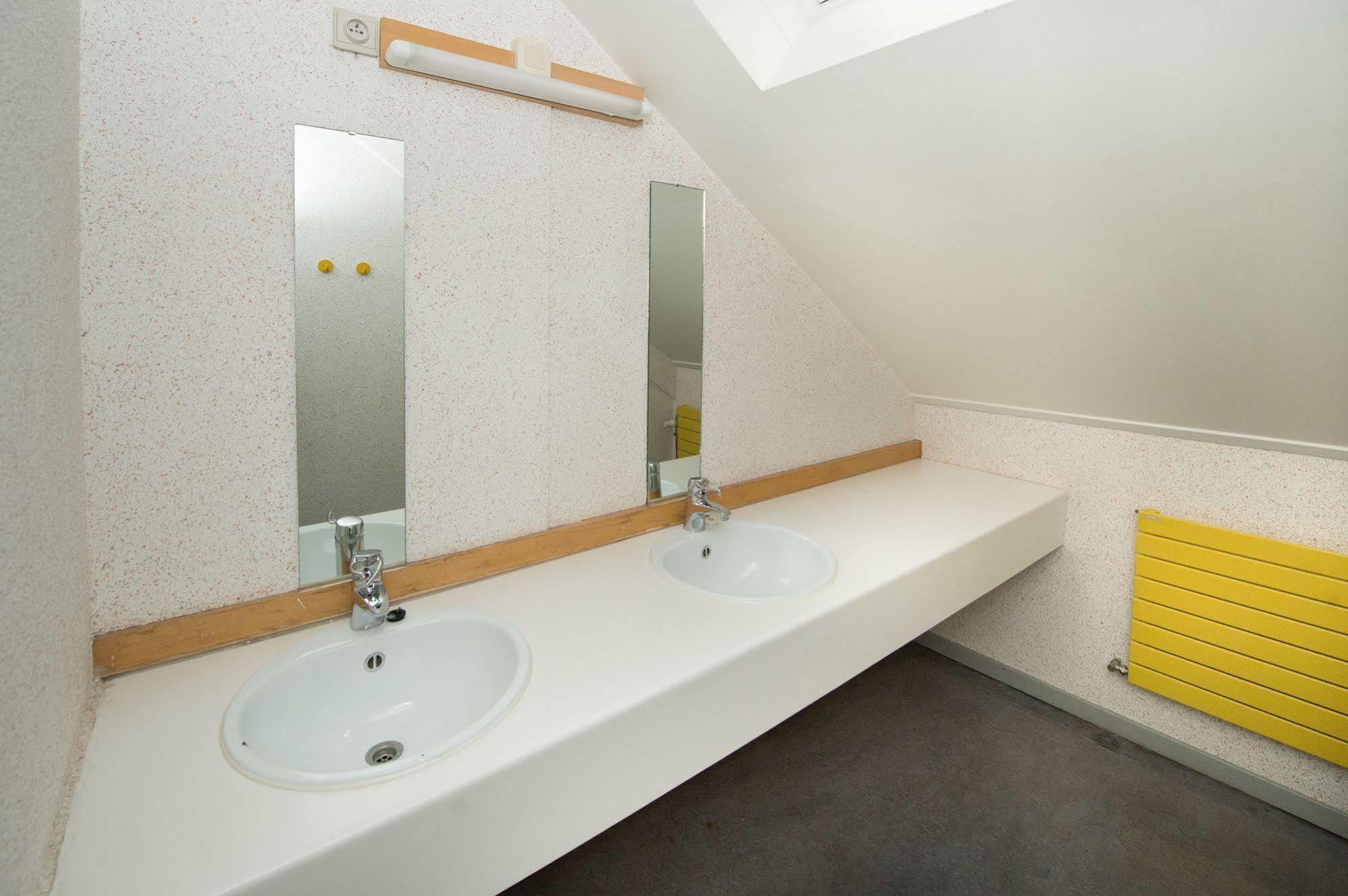 Auberge De Jeunesse De La Roche - Champlon Tenneville Ngoại thất bức ảnh
