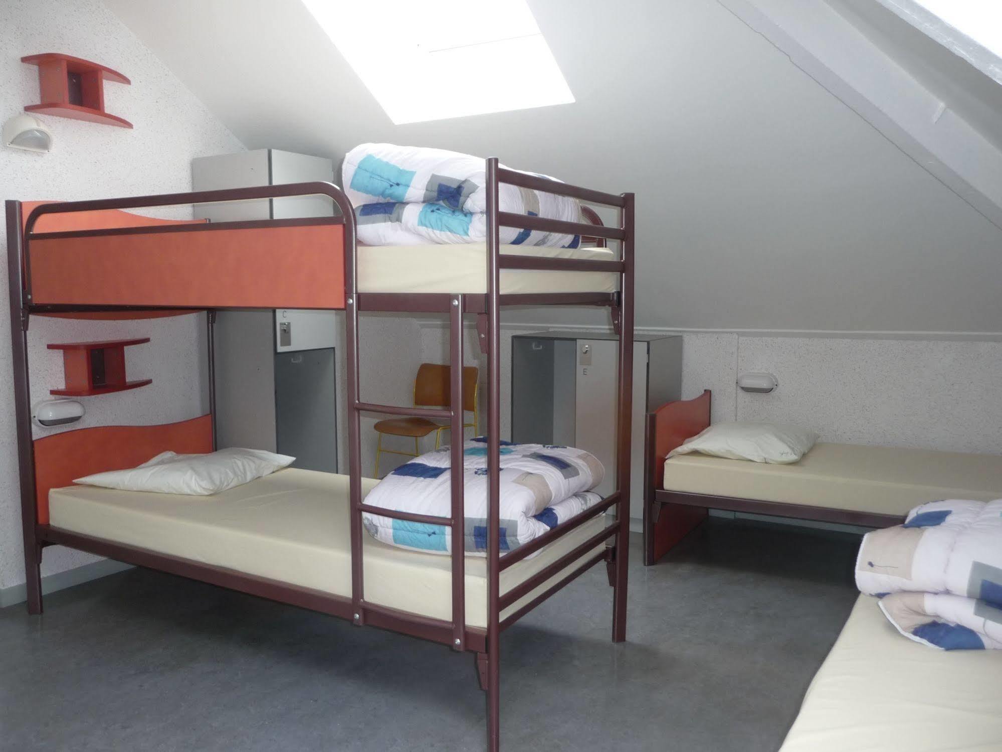 Auberge De Jeunesse De La Roche - Champlon Tenneville Ngoại thất bức ảnh